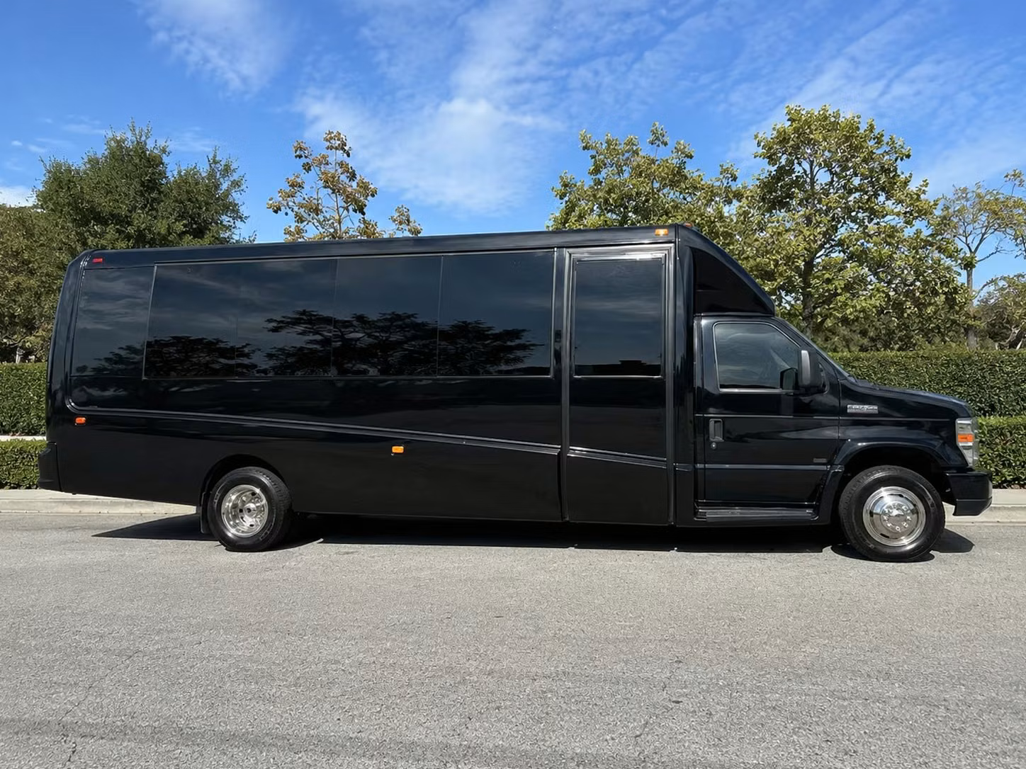 18 passenger minibus