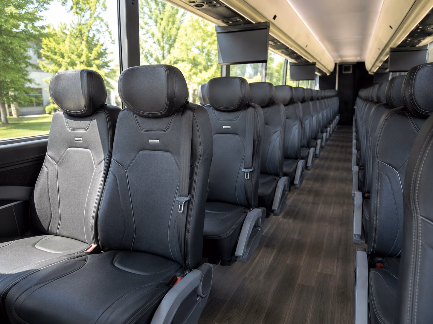 choosing the right bus for jacksonville jumbo shrimp games at 121 financial ballpark