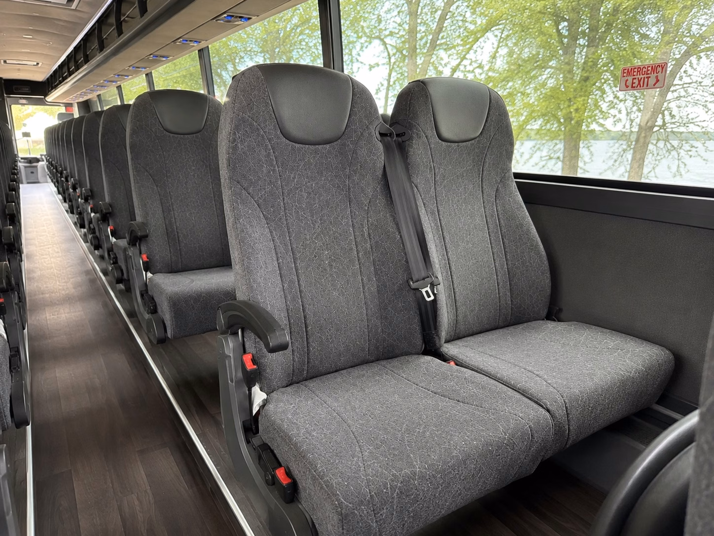 sports team fan charter bus rentals in jacksonville